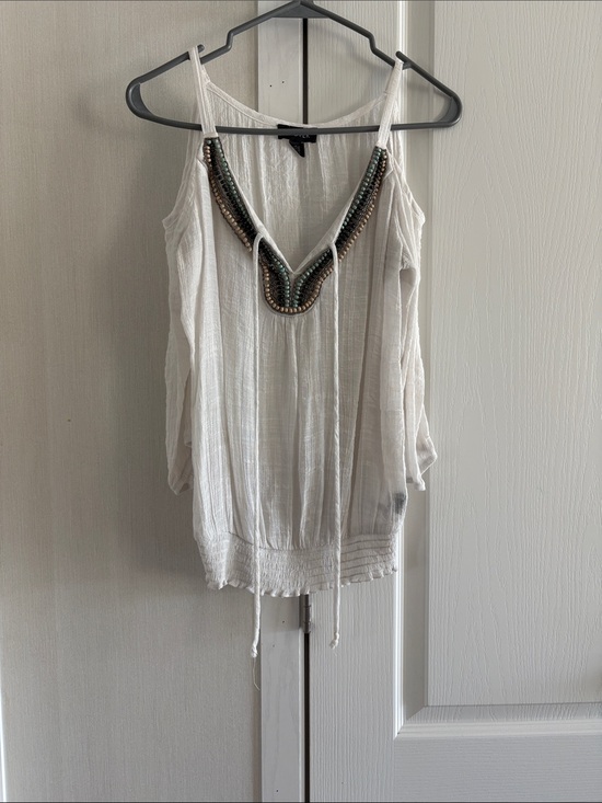 A. Byer Tops - A. Byer White Beaded V-Neck Cold-Shoulder Camisole